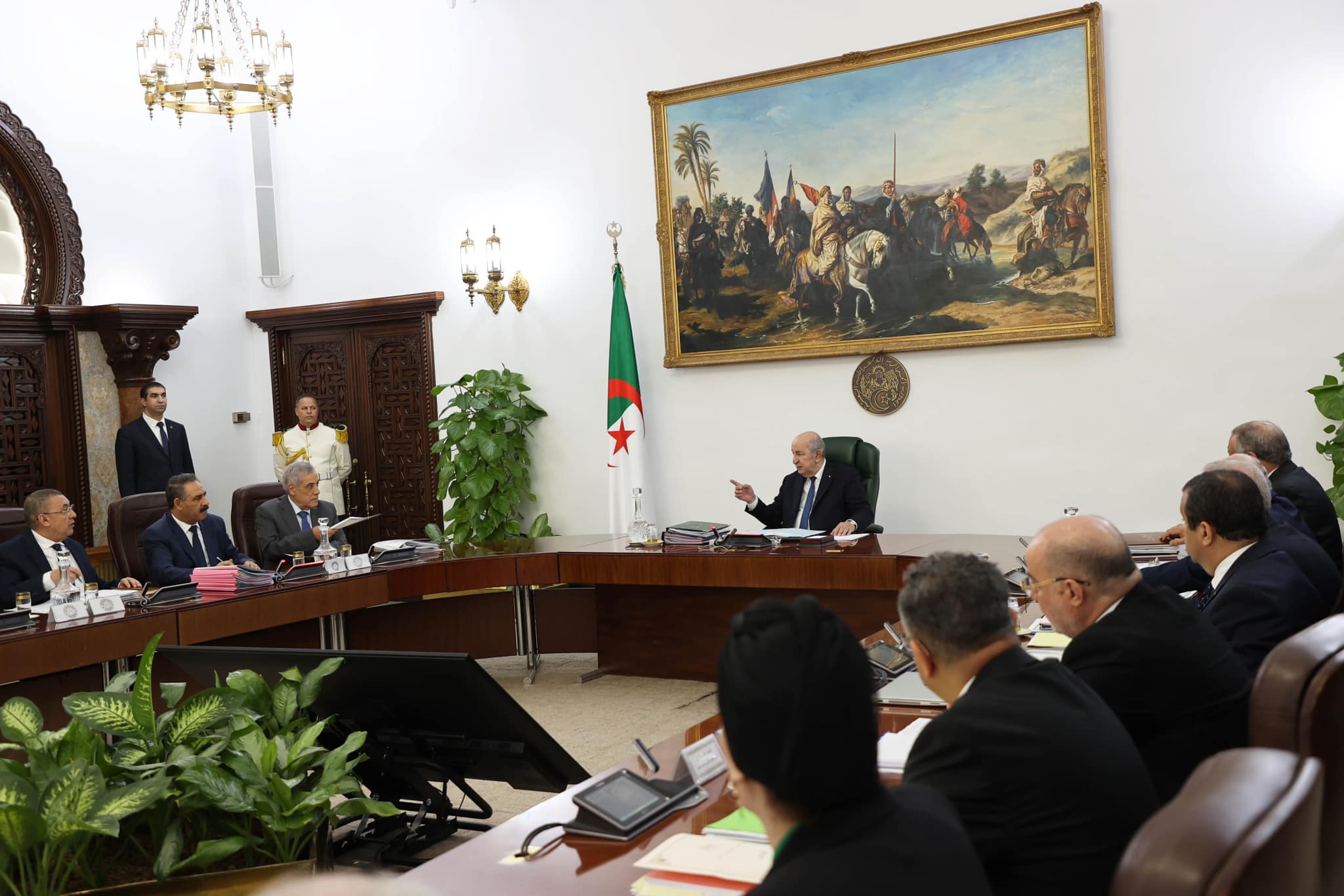 مجلس الوزراء