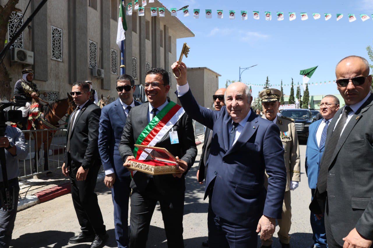 رئيس الجمهورية خنشلة