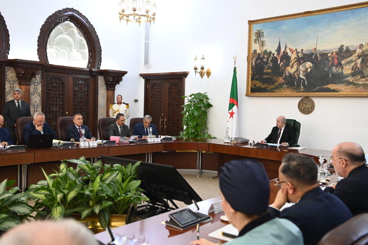 مجلس الوزراء