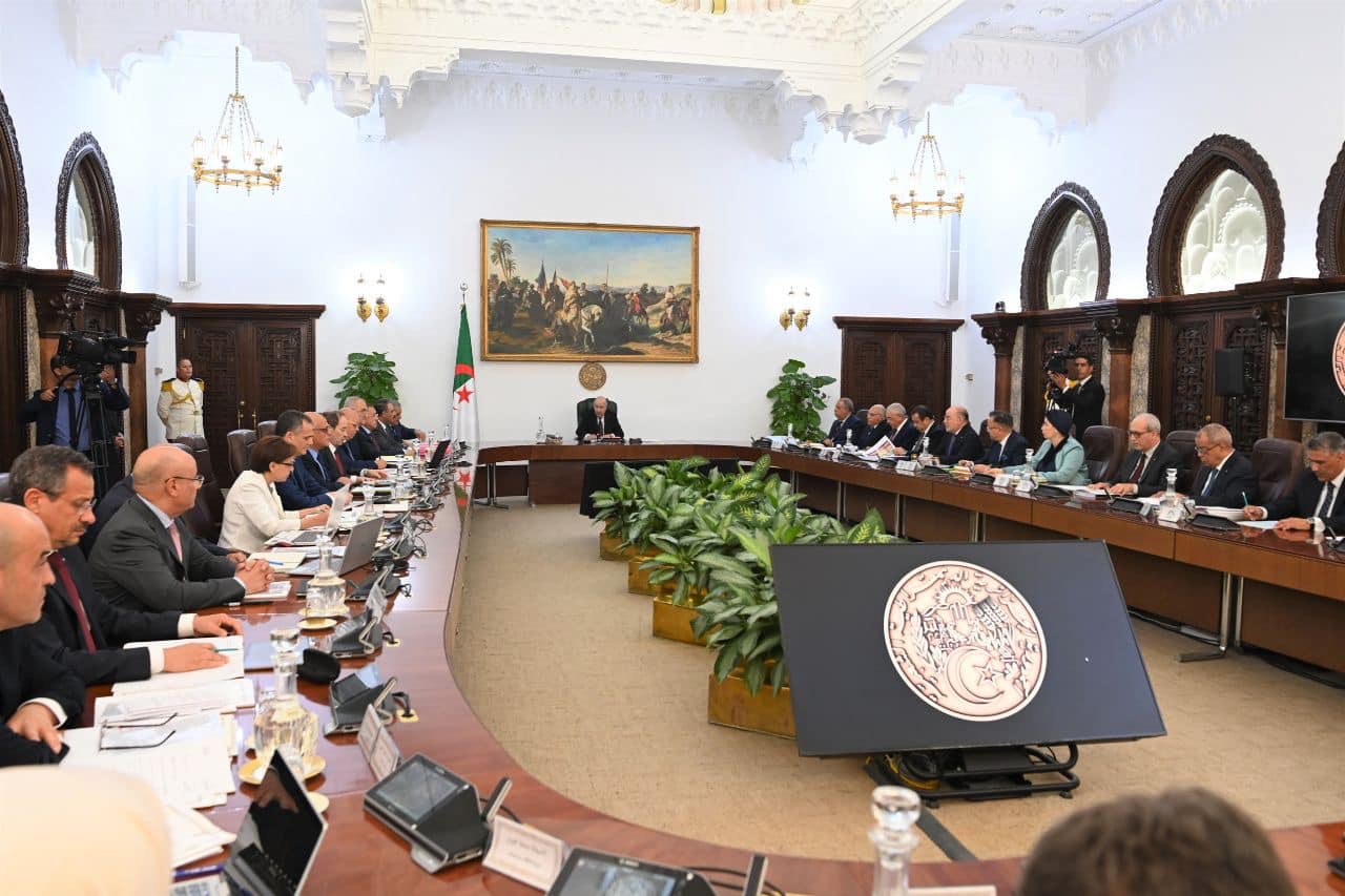 مجلس الوزراء