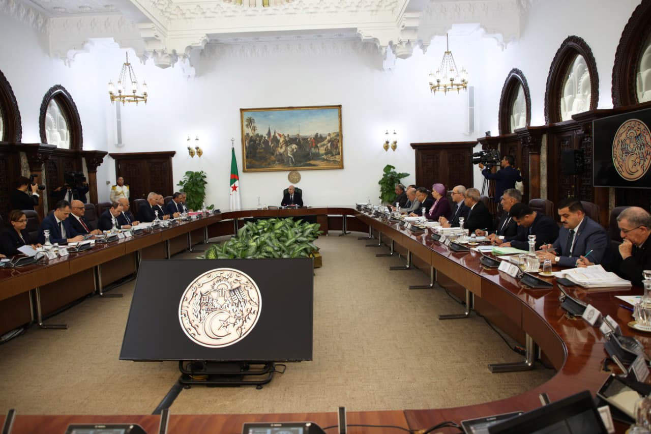 مجلس الوزراء