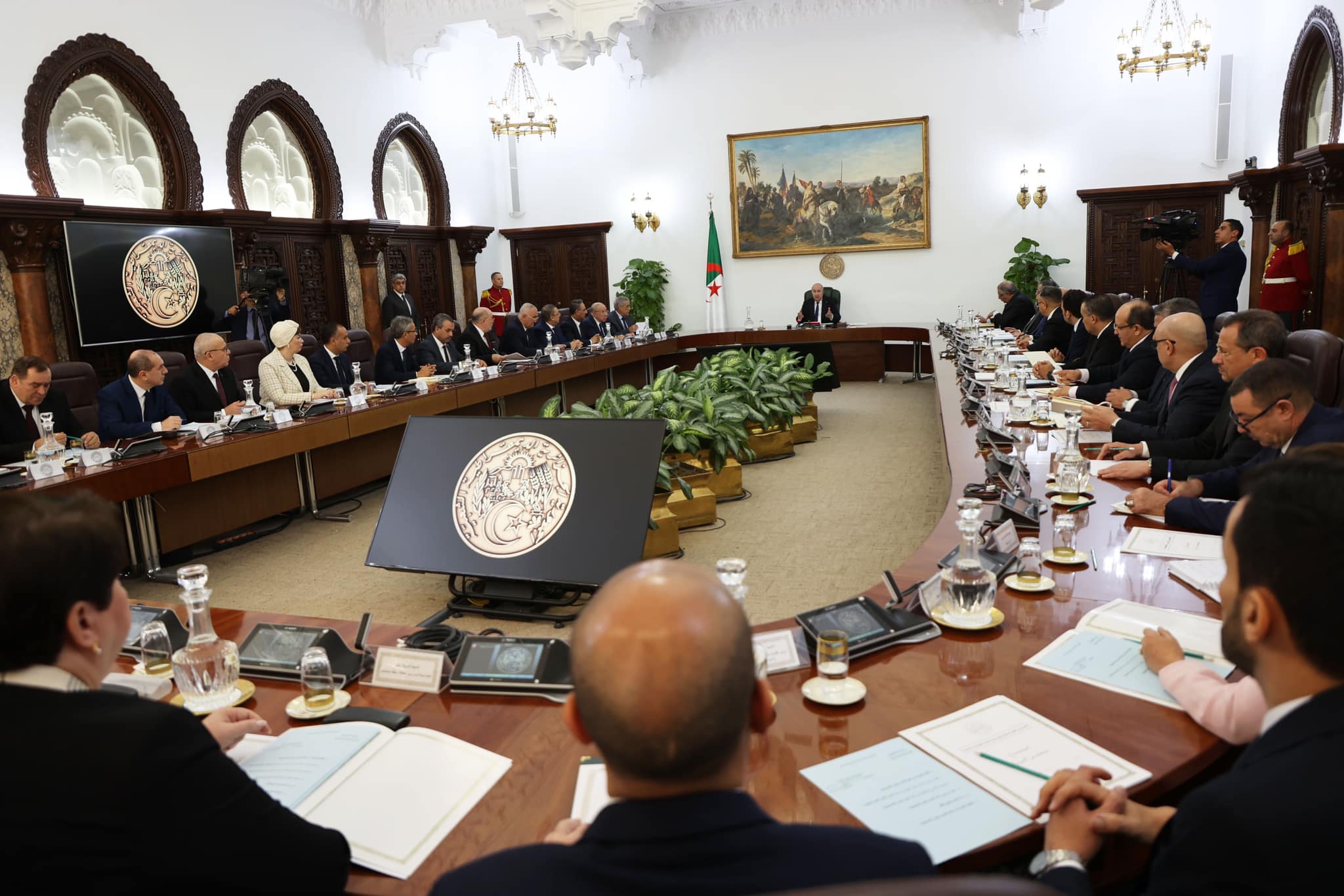 مجلس الوزراء