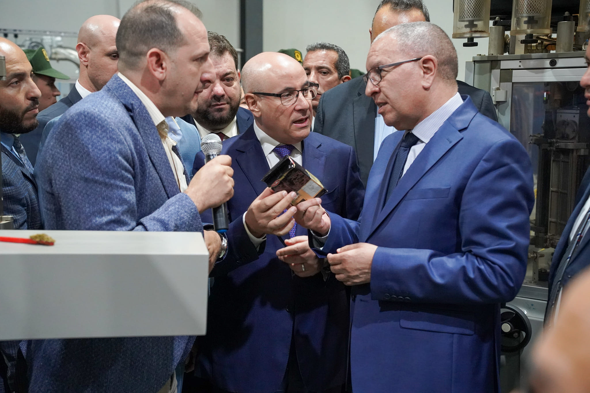 وزير التجارة