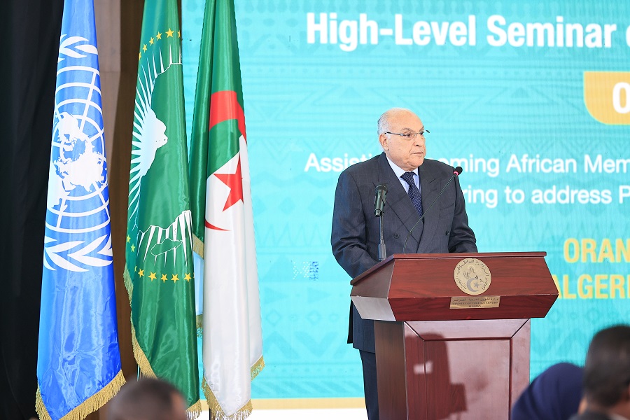 وزير الخارجية مسار وهران 2024