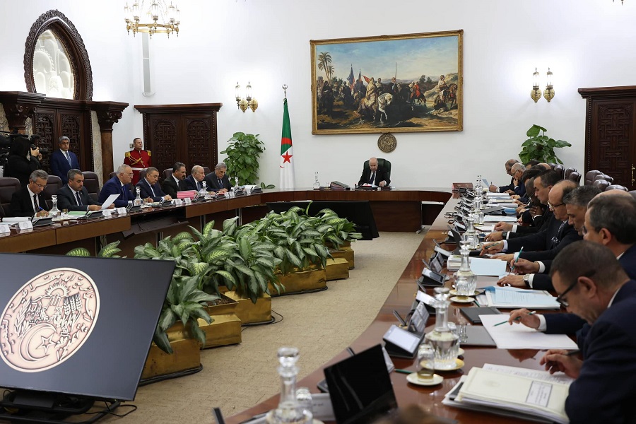 مجلس الوزراء