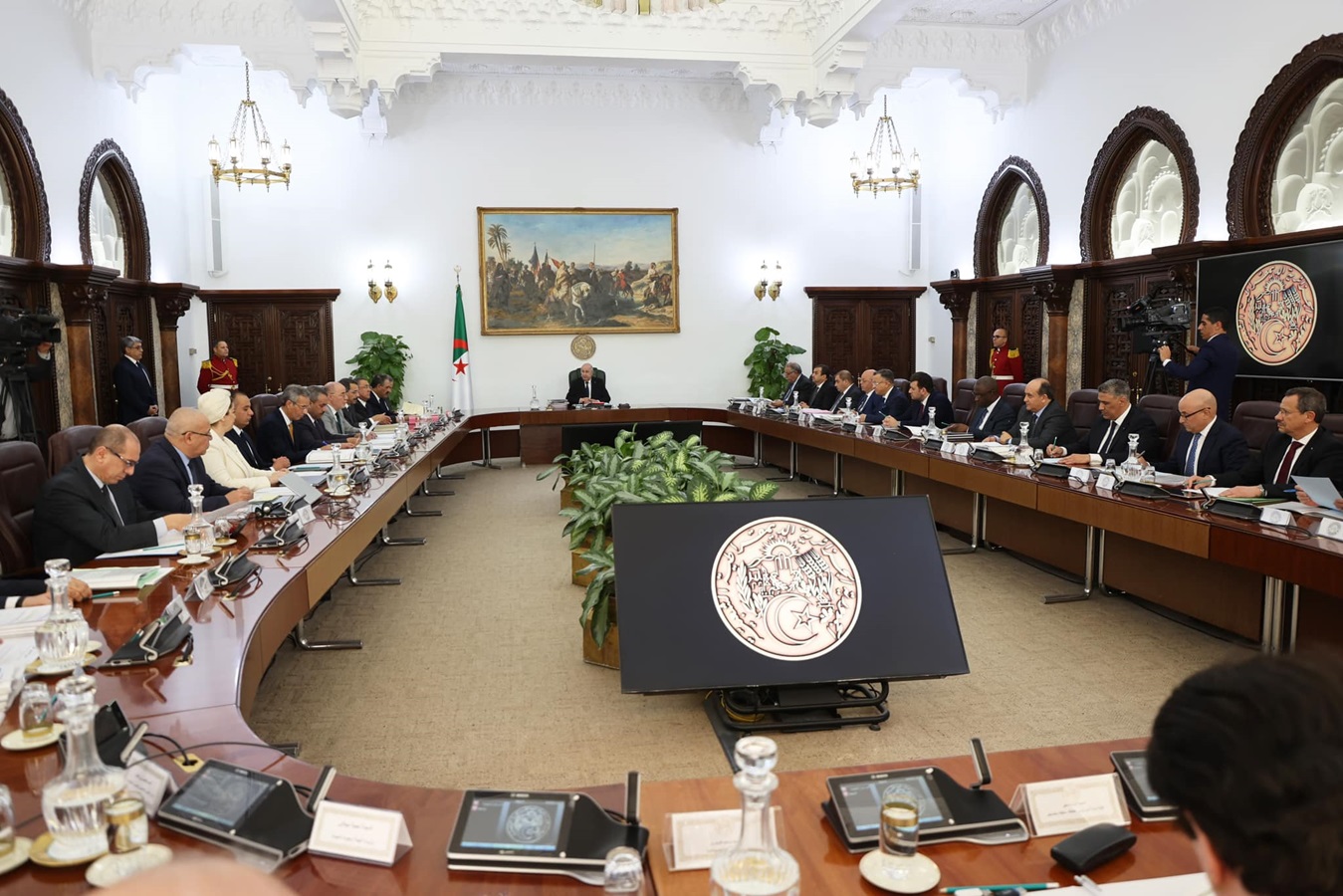 مجلس الوزراء