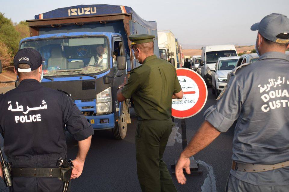 الجمارك الشرطة