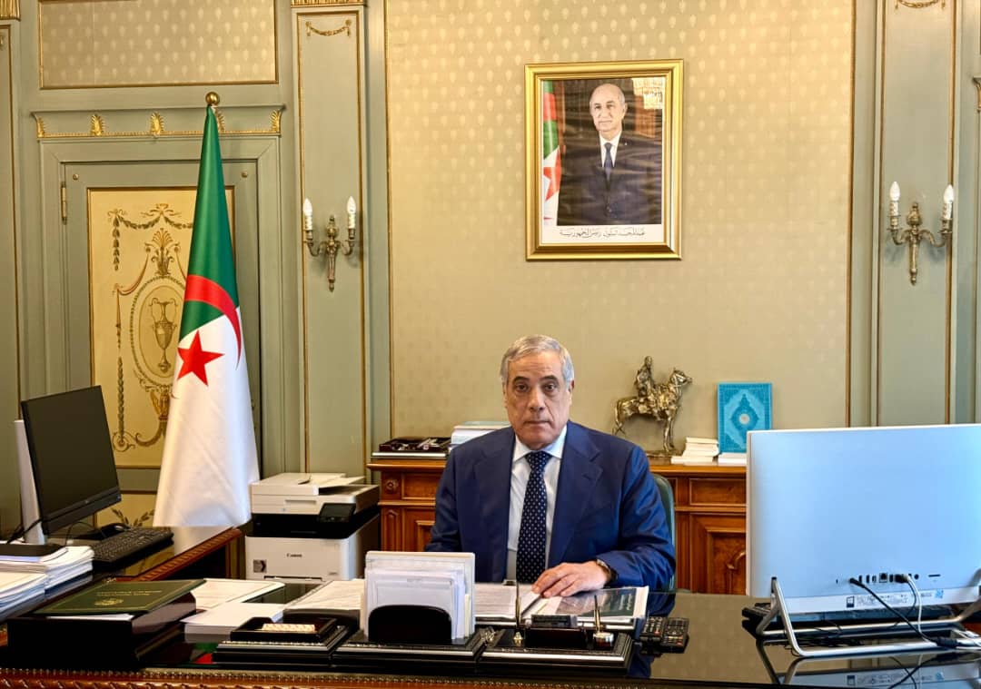 الوزير الأول نذير العرباوي