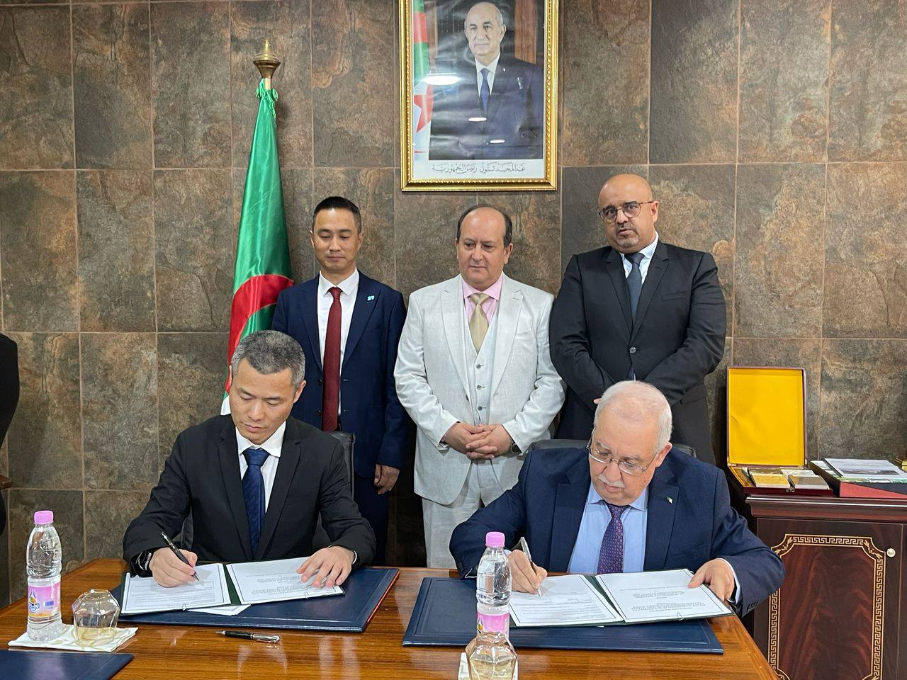 وزير الصناعة