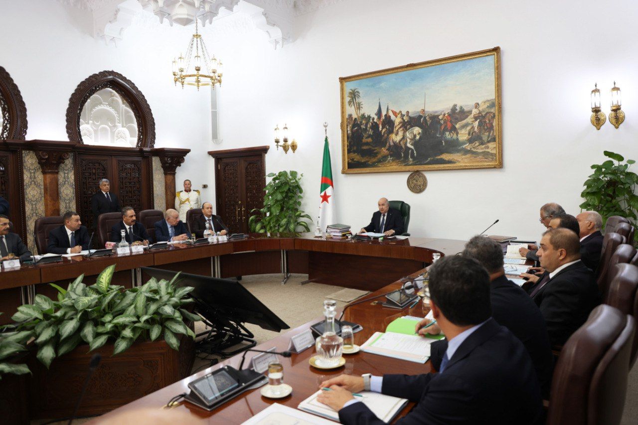 مجلس الوزراء