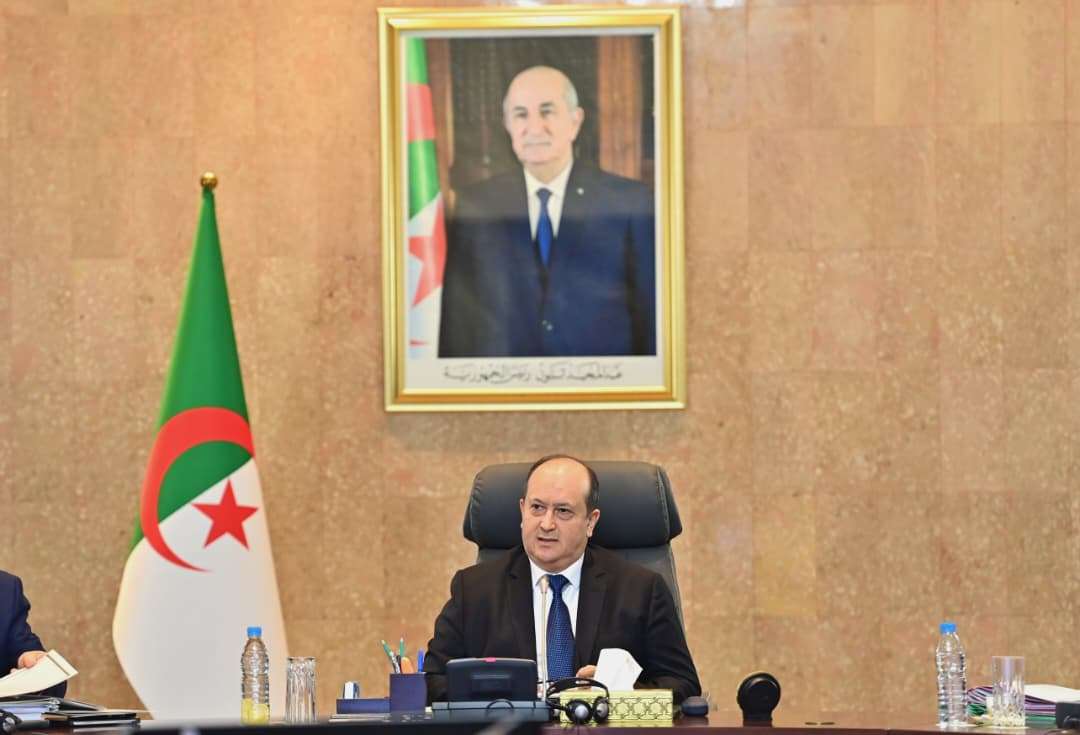 الوزير الأول سيفي غريب اجتماع الحكومة