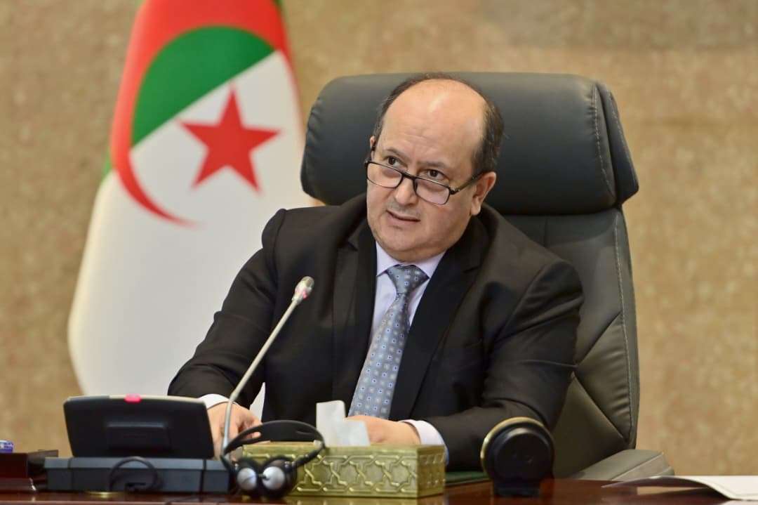 الوزير الأول سيفي غريب اجتماع الحكومة