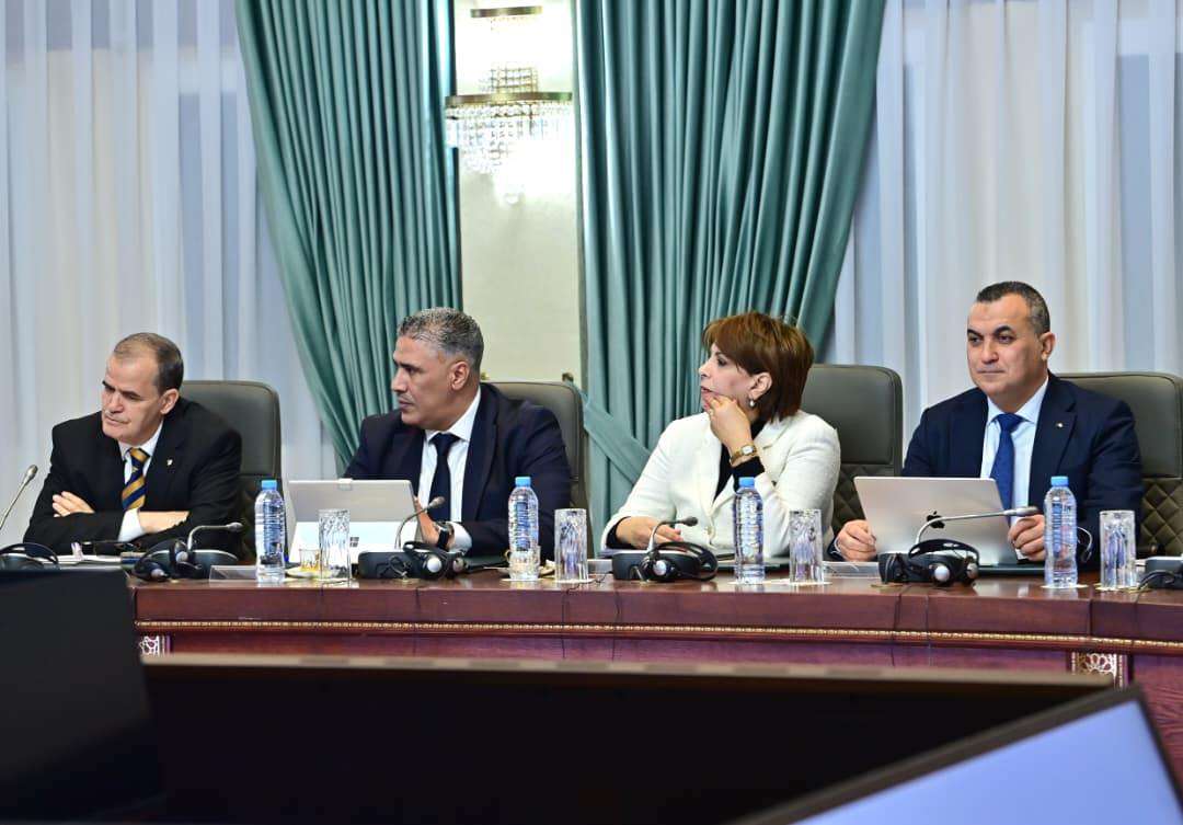 الوزير الأول سيفي غريب اجتماع الحكومة