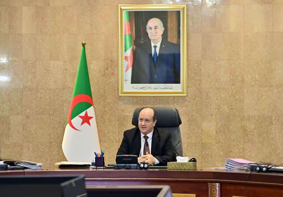 الوزير الأول سيفي غريب اجتماع الحكومة