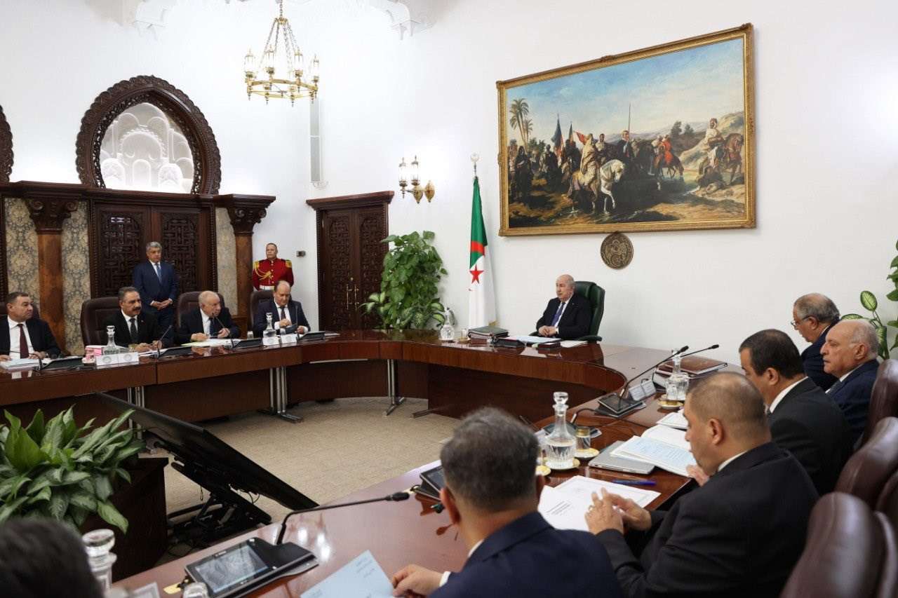 عبد المجيد تبون مجلس الوزراء