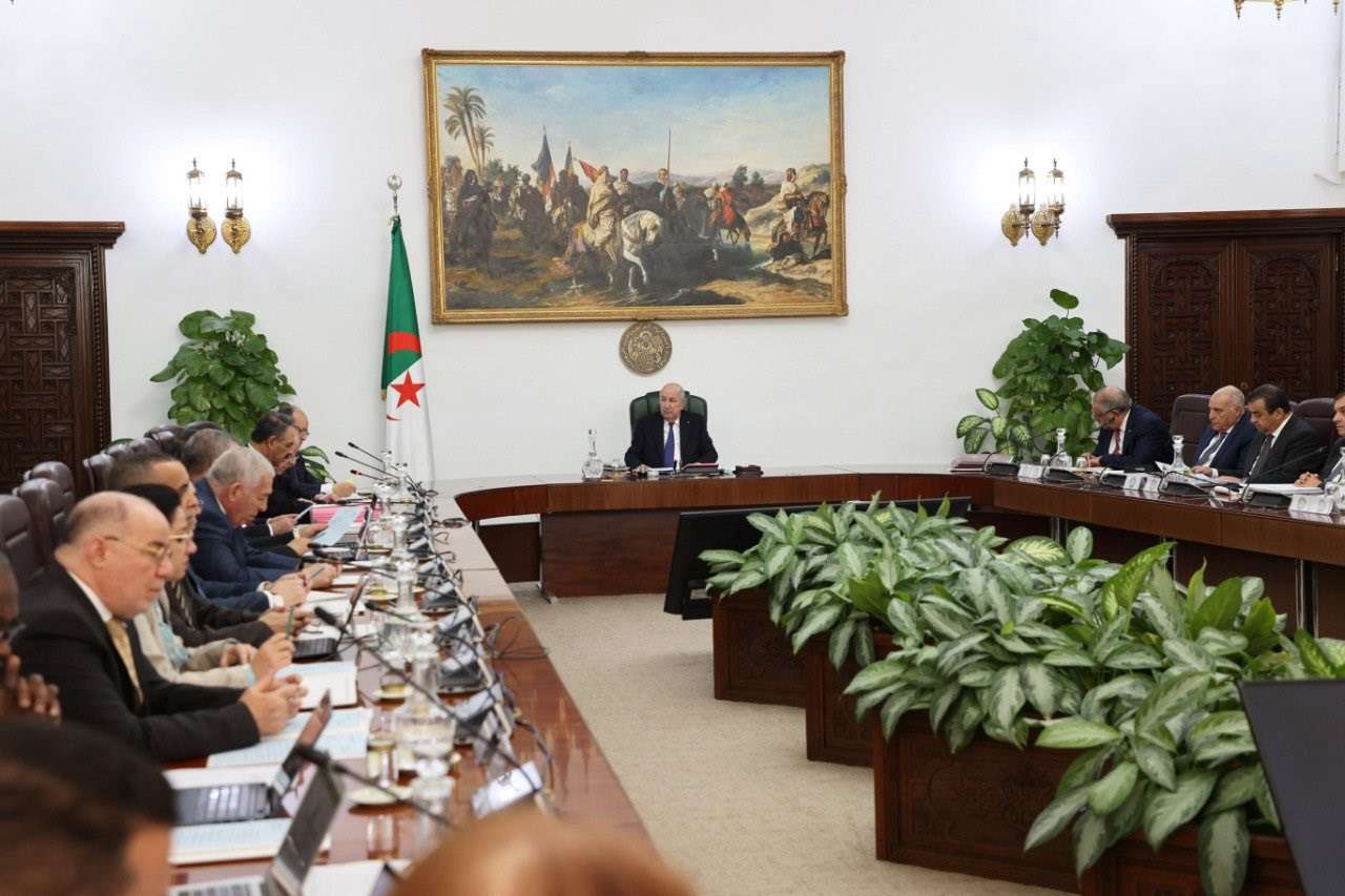 عبد المجيد تبون مجلس الوزراء