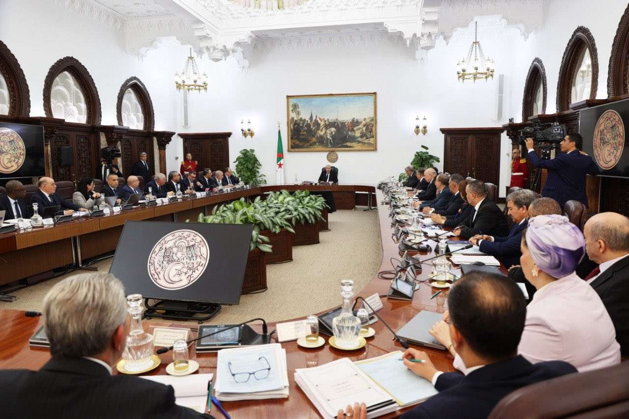 مجلس الوزراء عبد المجيد تبون