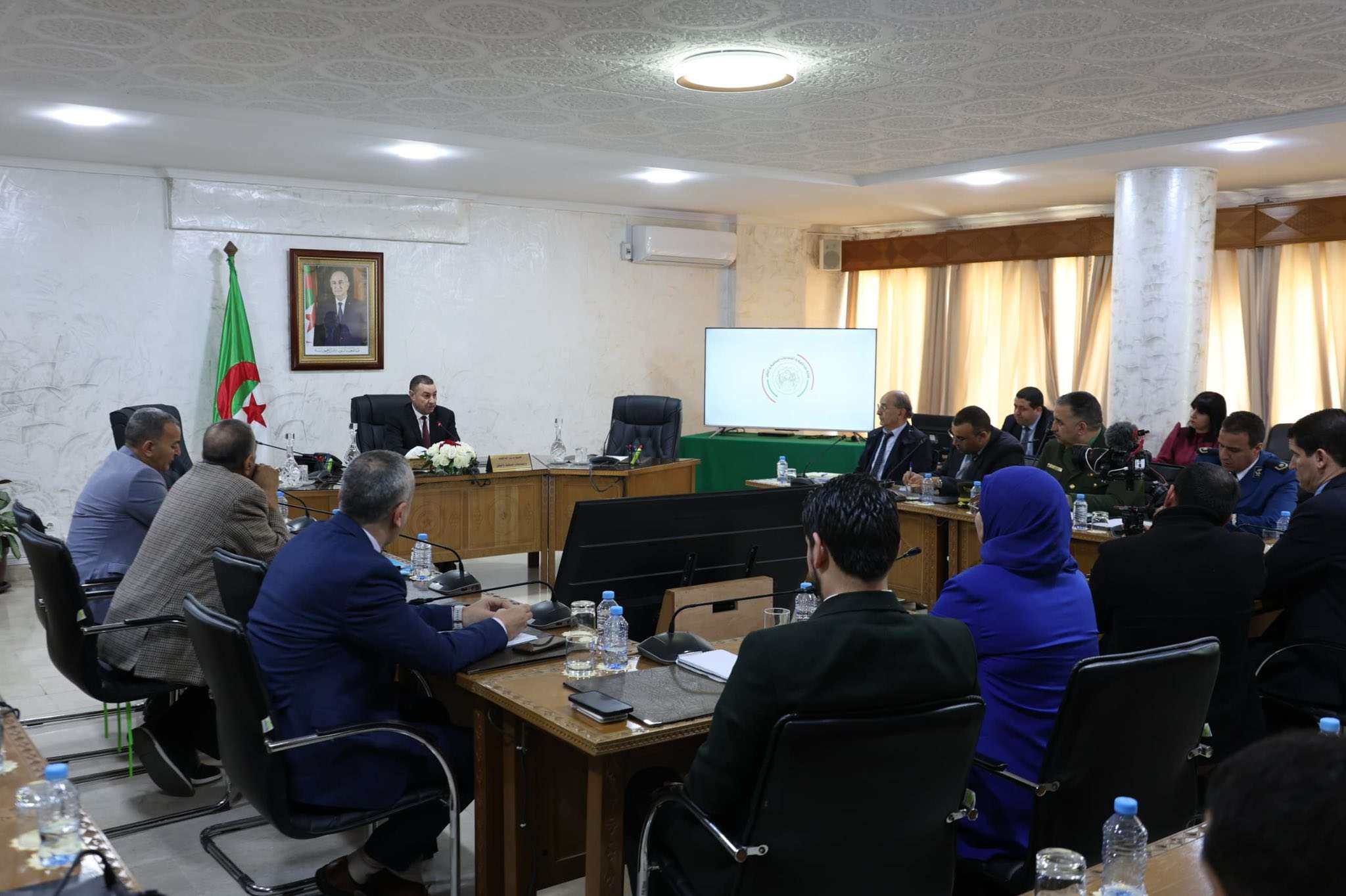 وزير الداخلية