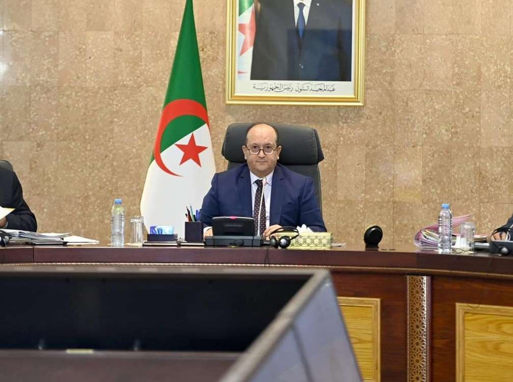 الوزير الأول سيفي غريب اجتماع الحكومة
