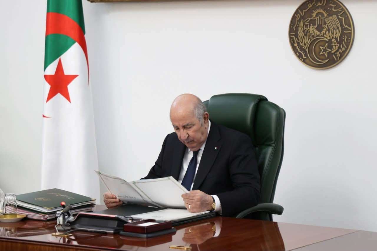 تبون مجلس الوزراء