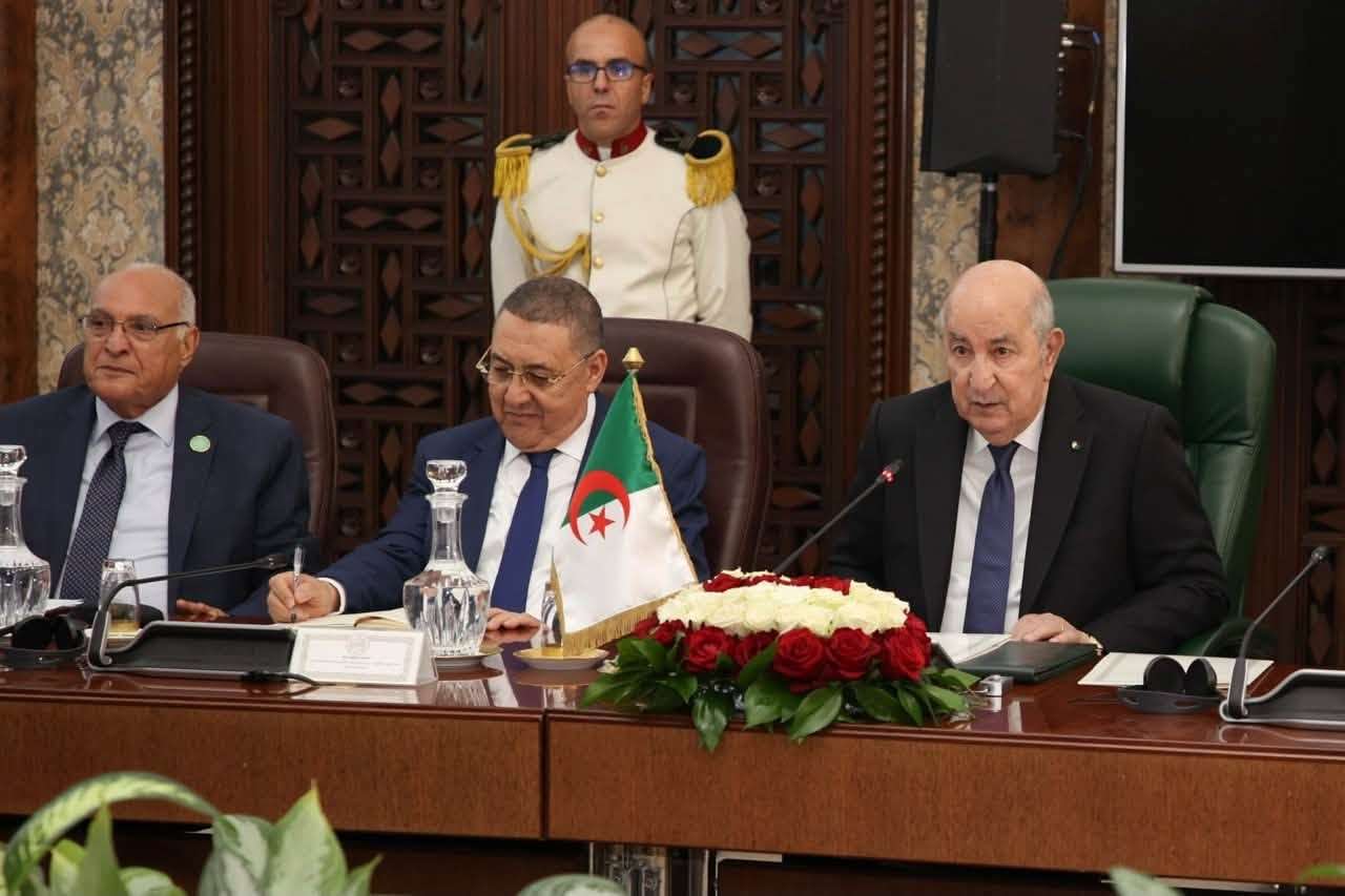تبون رئيس الحكومة الإسبانية
