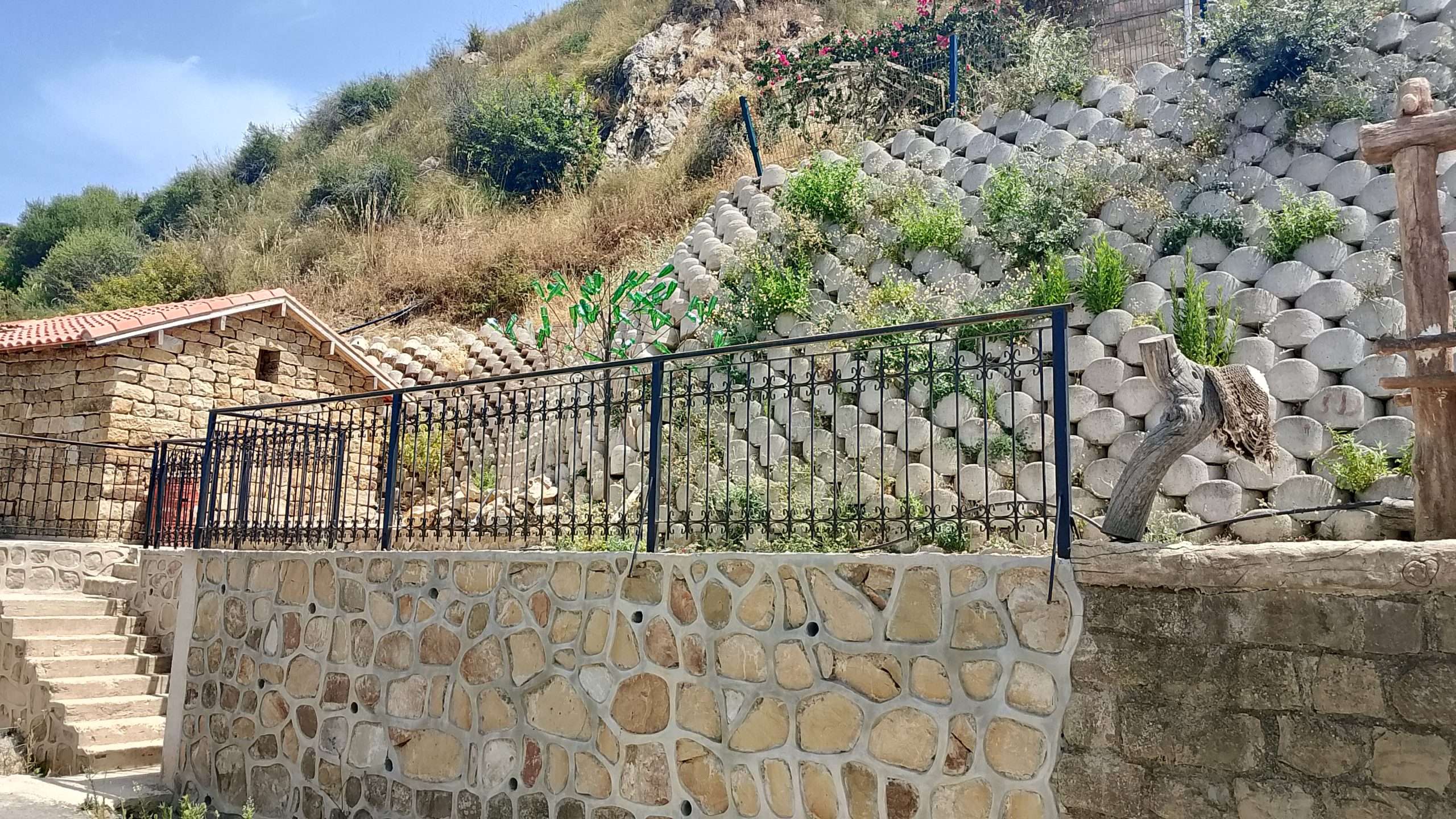 قرية أزرا في تيزي وزو
