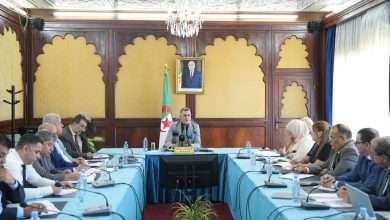 وزير الري لوناس بوزڨزة