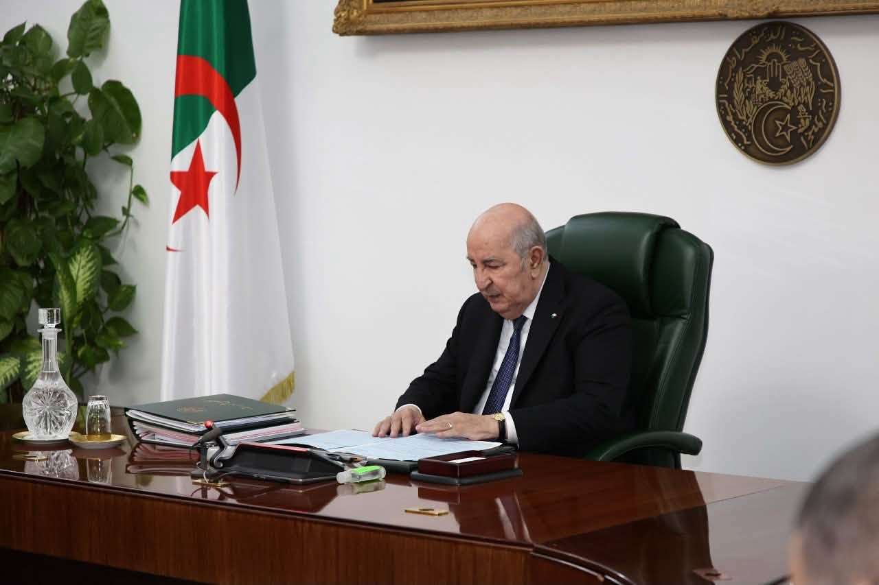 مجلس الوزراء رئيس الجمهورية عبد المجيد تبون