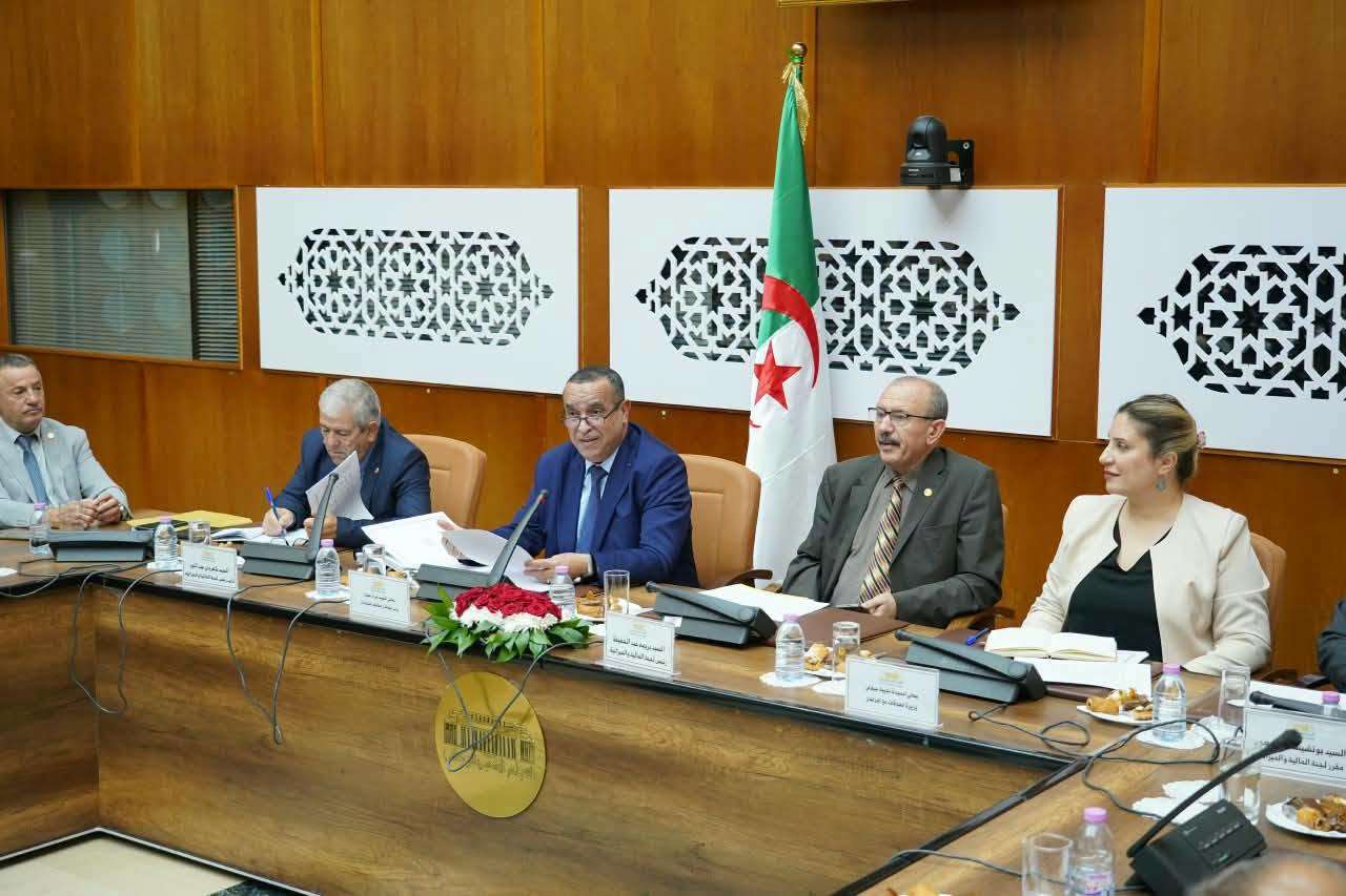 وزير الطاقة والطاقات المتجددة، مراد عجال