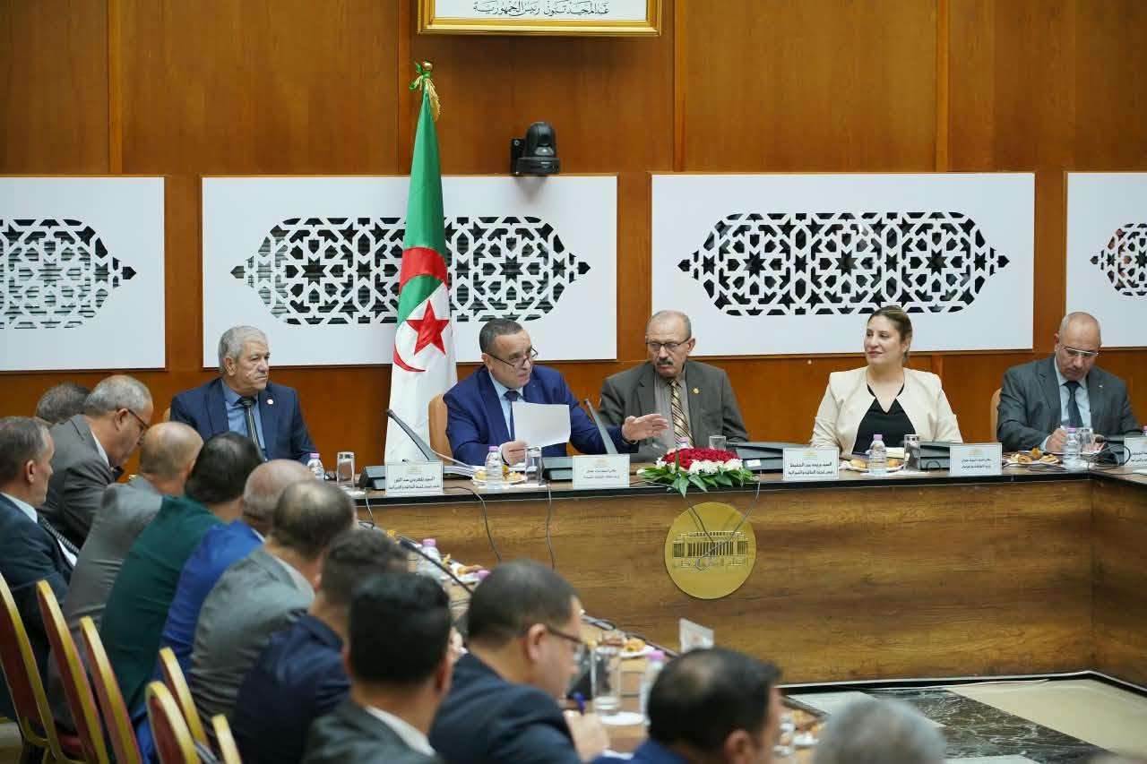 وزير الطاقة والطاقات المتجددة، مراد عجال